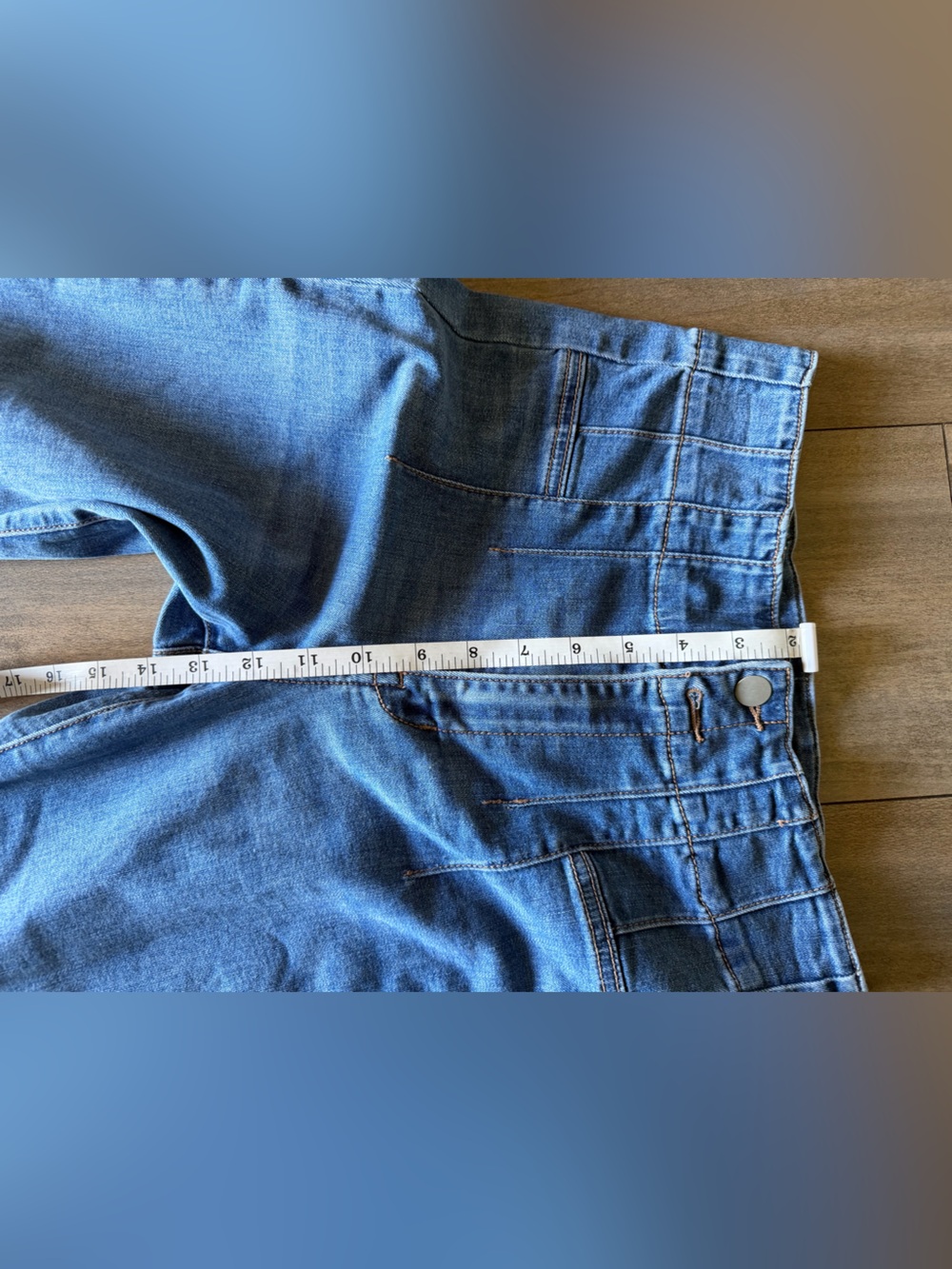 Sold Jeans - Picture 3 of 11